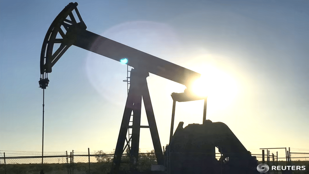 "지금이라도 정유주 사야 하나"… 유가 100달러 뚫리자 기름값 '들썩' 1 국제 유가 100달러 돌파