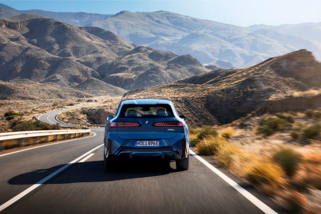 BMW iX3 사전예약