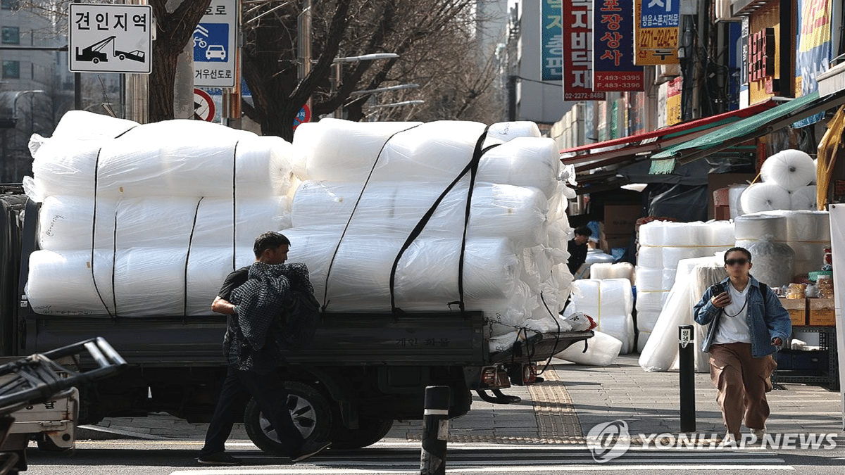나프타 급등, 포장재 대란