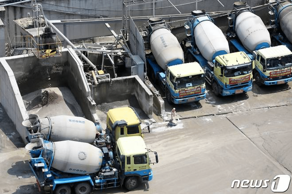 국제 유가 배럴당 100달러 돌파