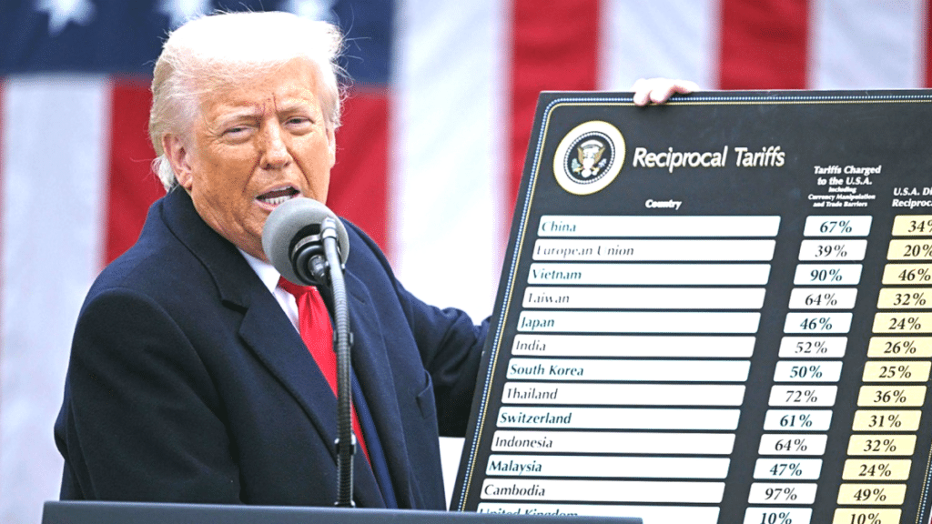 도널드 트럼프 미국 대통령 관세 15% 인상