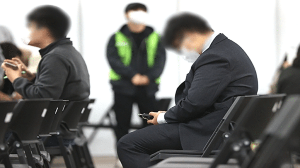 "수도권 유턴 청년만 16만명"… 통계가 경고하는 '반짝 이주'의 씁쓸한 결말 1 청년 수도권 유턴