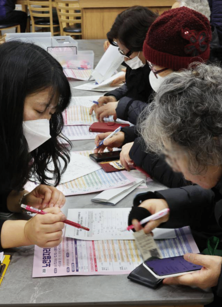 일자리 25만개 감소