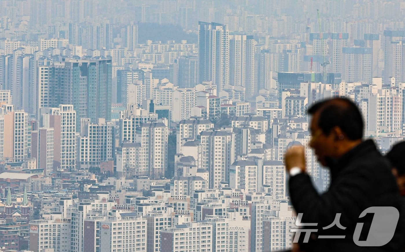지방선거 앞두고 분양 쏟아진다…4월 수도권 청약 시장 러시
