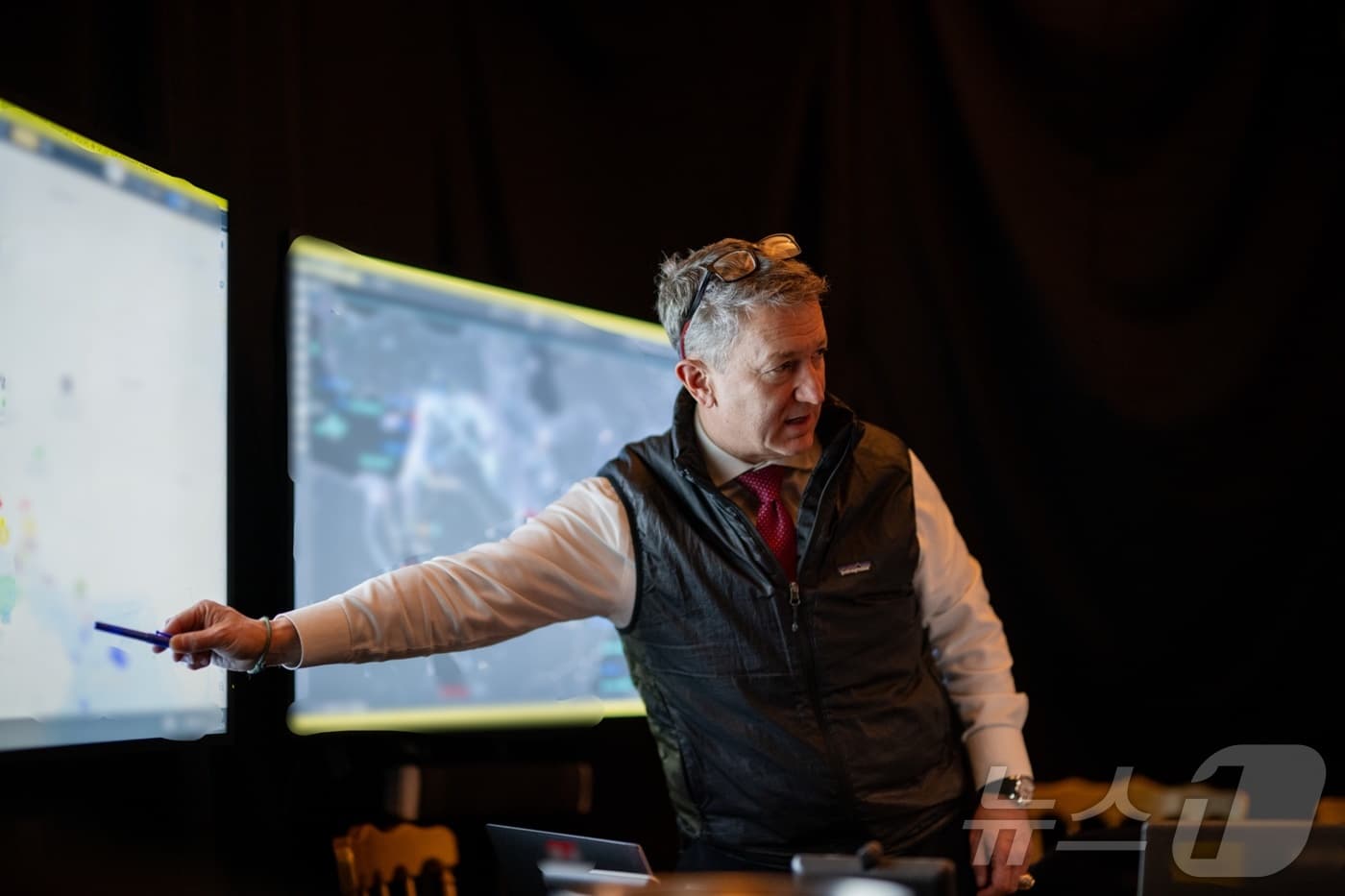 포토]작전명 '에픽 퓨리'(Epic Fury) 對이란 군사 작전 브리핑하는 美합참의장 - 뉴스1