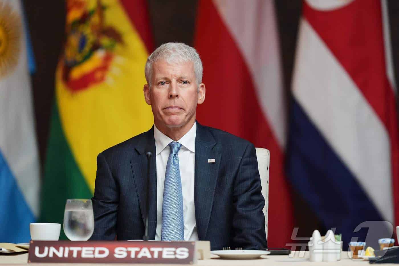 美 호위 작전 일축한 이란…"어떤 함정도 감히 호르무즈 접근 못했다"