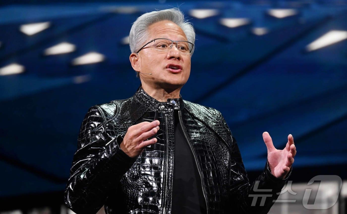 CES 안 갔던 최태원, GTC는 참석…AI 황금기 몸값 오른 엔비디아 축제