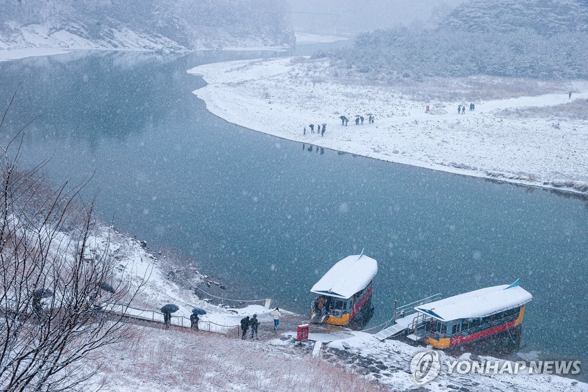 영화 '왕사남' 흥행에 영월 중앙시장, 강원 첫 식품안심구역 | 연합뉴스