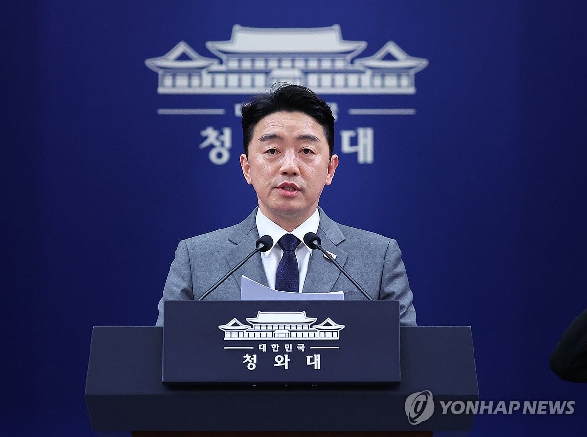 강훈식 "UAE, 최우선 원유공급 약속…총 2천400만배럴 긴급도입" | 연합뉴스