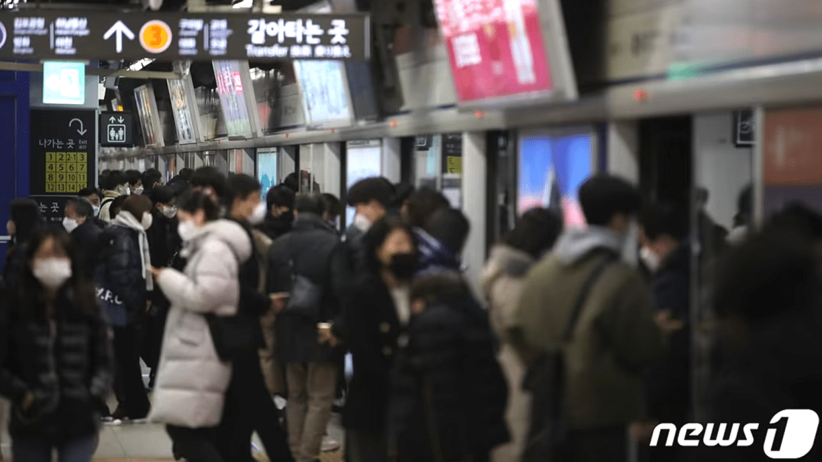 출퇴근 시간 노인 무임승차 제한 검토