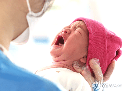 2월생 아기 2만3천명, 7년 만에 최대
