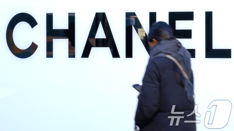 명품 브랜드 한국 시장 가격 인상