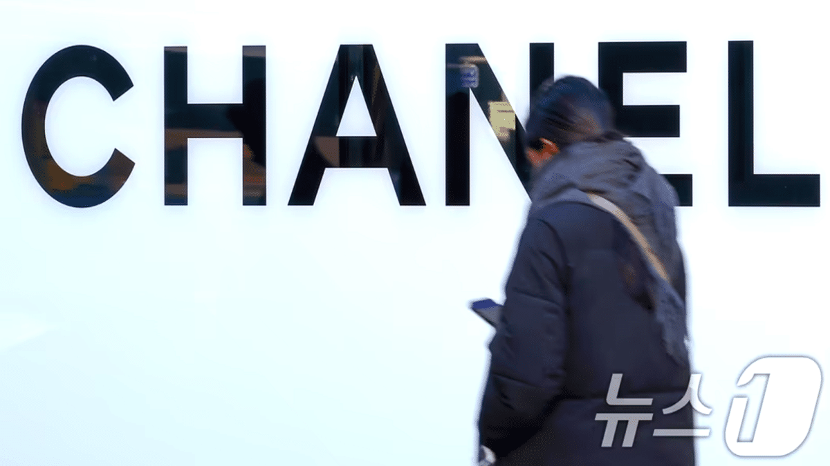 명품 브랜드 한국 시장 가격 인상