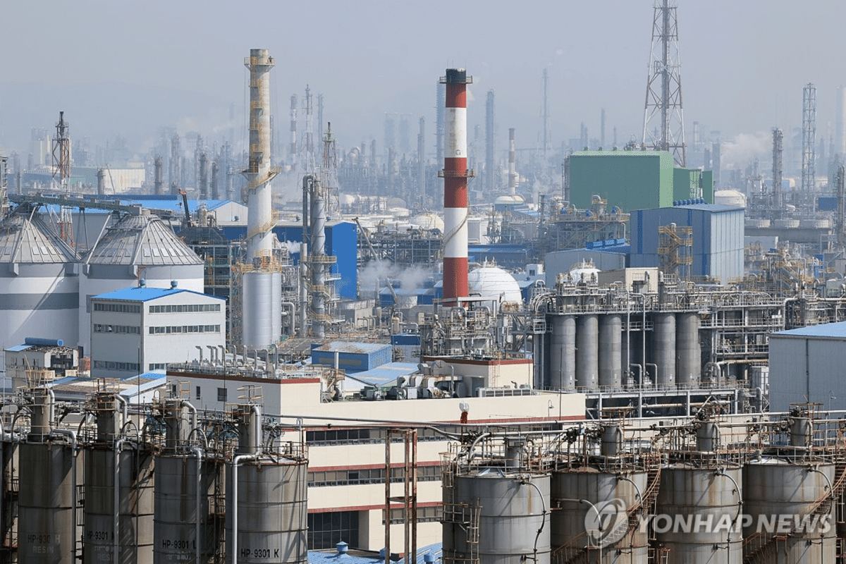 나프타 매점매석 금지