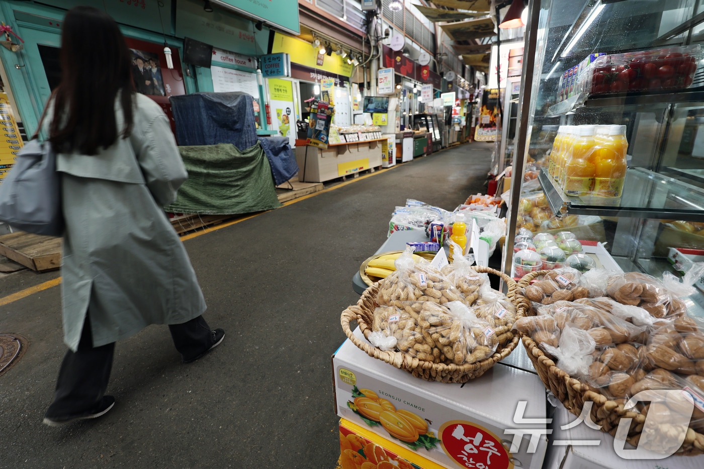 4월 소비자심리지수 7.8p 급락…계엄 후 최대폭 감소 - 뉴스1