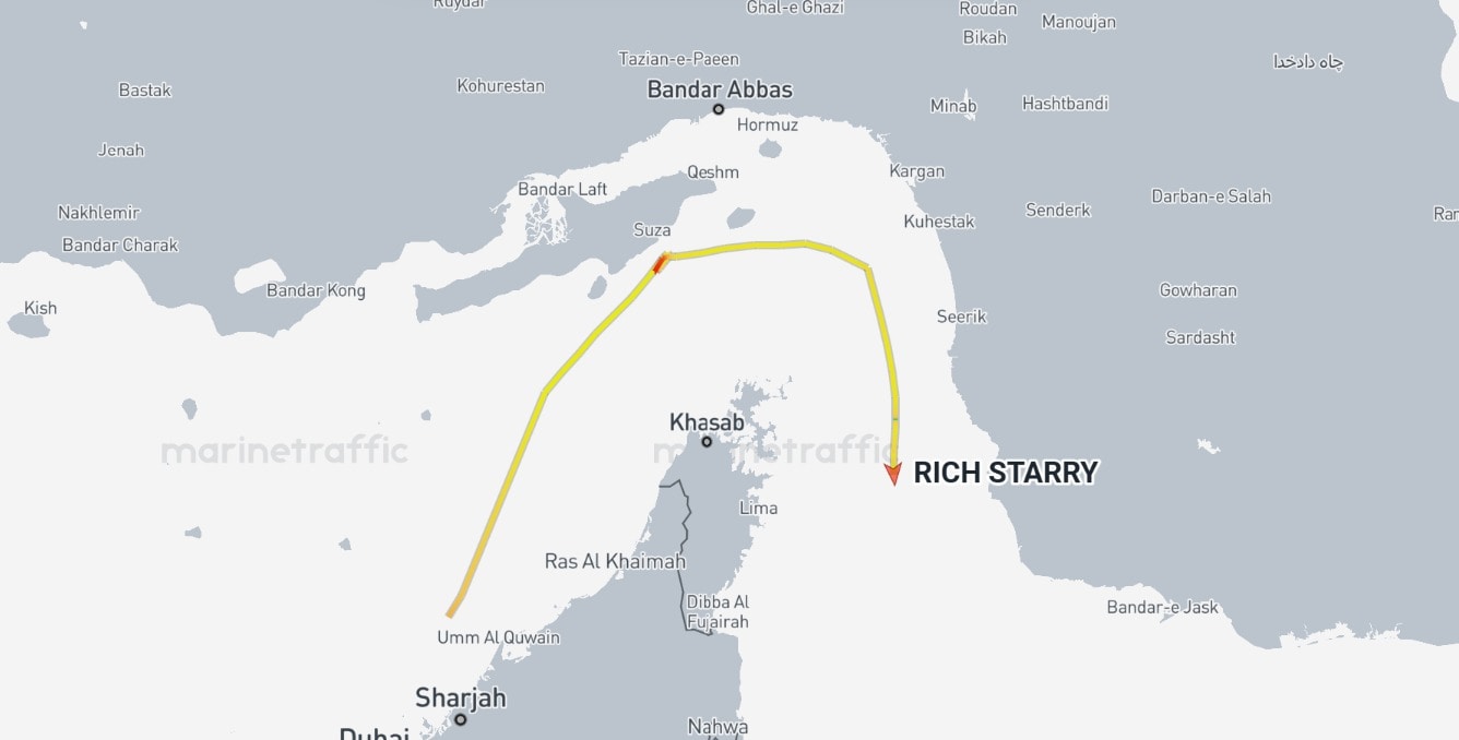 미국 봉쇄에도 호르무즈 해협 선박 오갔다…"우리 선박 제자리"