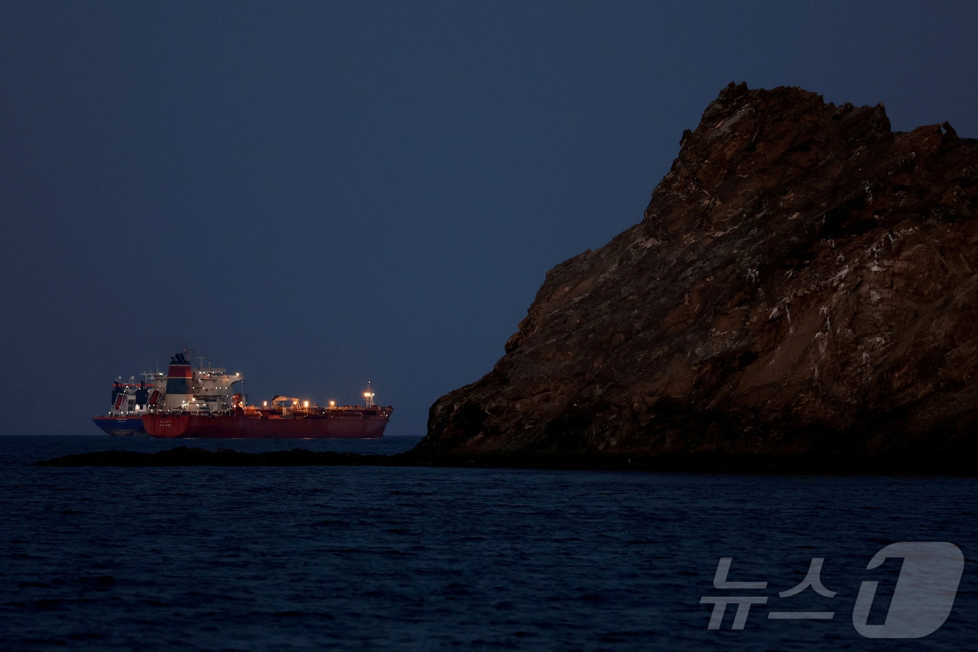 이란, 호르무즈 해협 대체항로 발표…기존 항로엔 "기뢰 위험" - 뉴스1