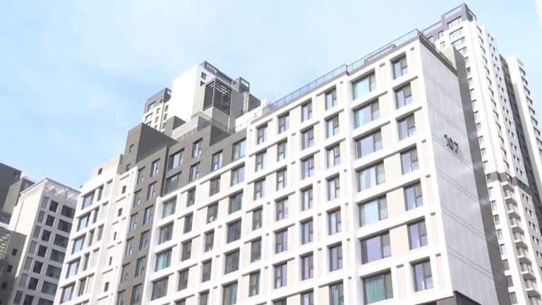 공시가 급등과 보유세 인상 상황을 담은 서울 아파트 지도 컷