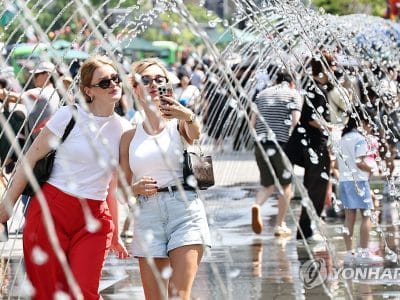 방한시장 통계 그래프와 지표를 보여주는 연합뉴스 자료